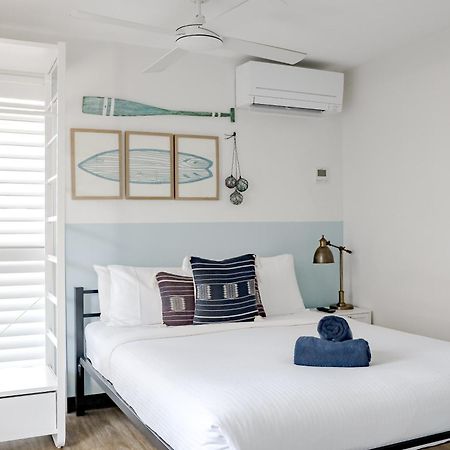 The Surf House Hostel Byron Bay Kültér fotó